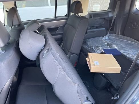 Used 2025 Hyundai Santa Fe SE image 16