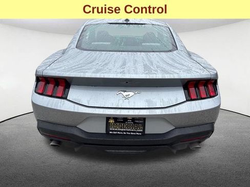 Used 2025 Ford Mustang Coupe RWD image 11