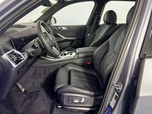 Used 2026 BMW X5 sDrive40i w/ M Sport Package RWD image 5