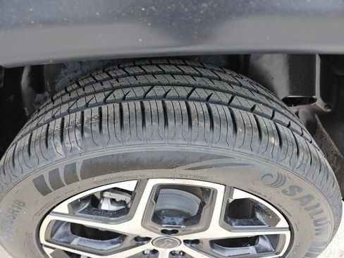 Used 2025 Jeep Compass Limited image 26