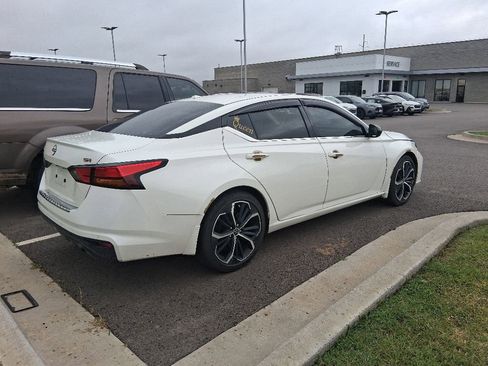 Used 2023 Nissan Altima 2.5 SR w/ SR Premium Package FWD image 5