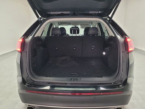 Used 2018 Ford Edge Titanium FWD image 29