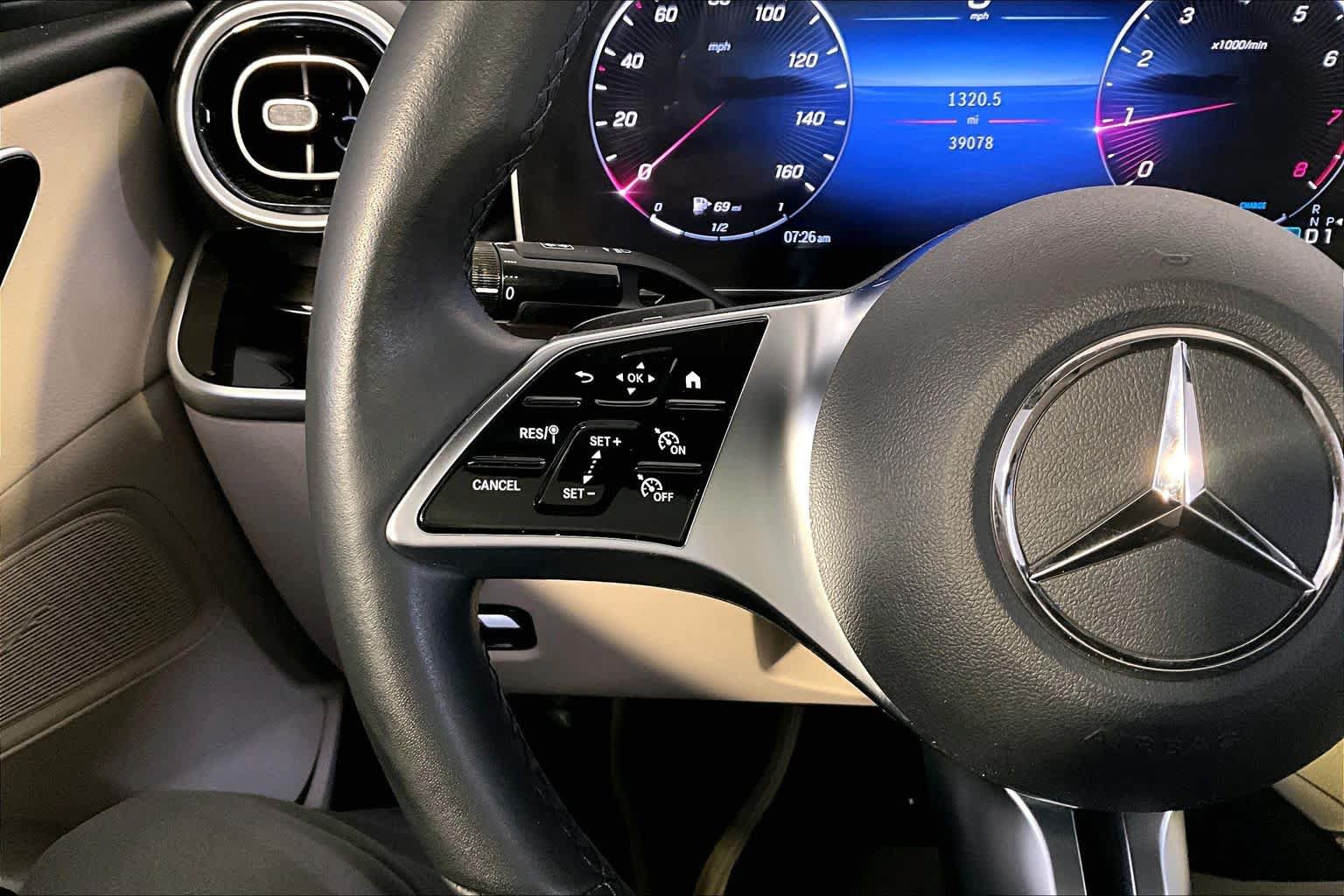 Used 2023 Mercedes-Benz C 300 4MATIC Sedan image 24