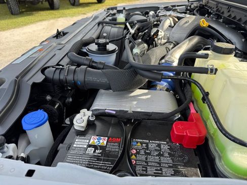 New 2026 Ford F250 Lariat w/ Black Appearance Package image 36