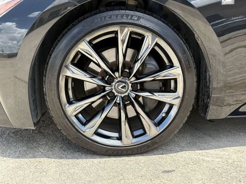 Used 2022 Lexus IS 350 F Sport RWD image 9