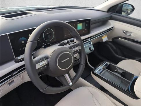 New 2026 Hyundai Tucson Limited FWD image 3
