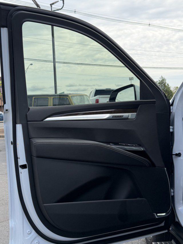 Used 2026 Cadillac Escalade Platinum Sport AWD/4WD image 20