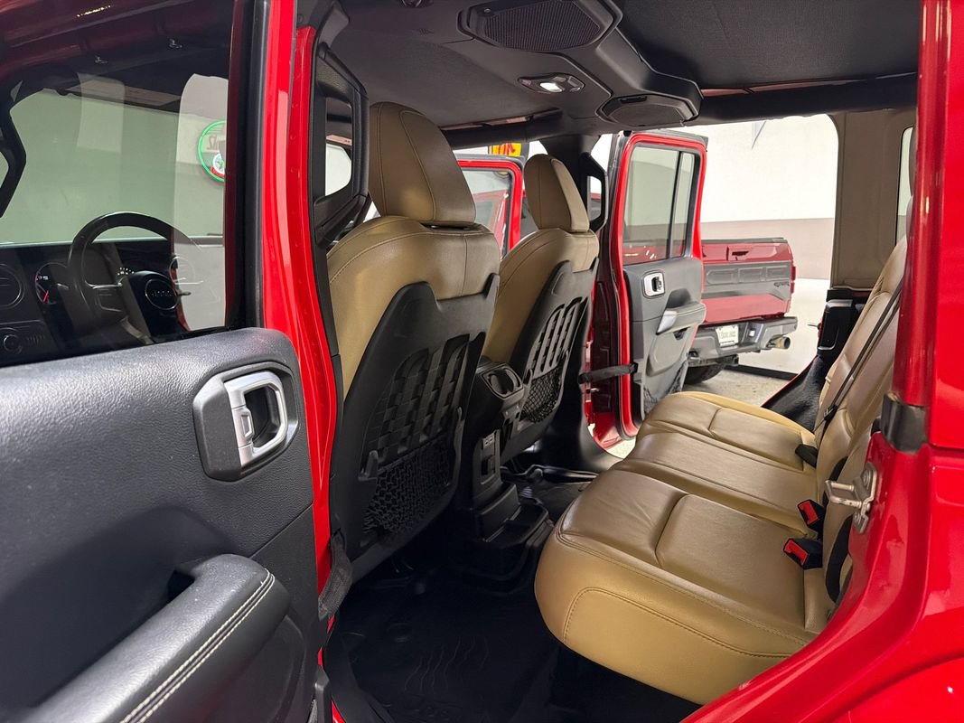 Used 2018 Jeep Wrangler Unlimited Rubicon AWD/4WD image 32
