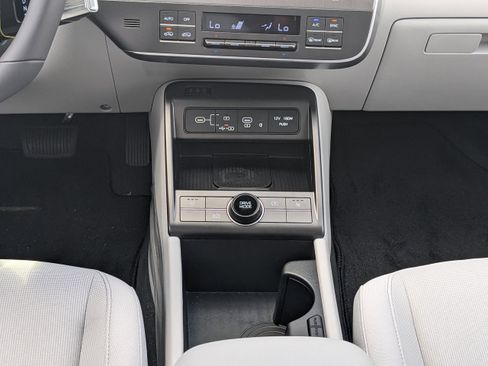 New 2025 Hyundai Kona SEL image 17