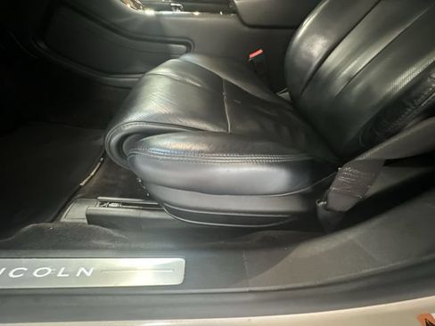 Used 2017 Lincoln Continental Select FWD image 18