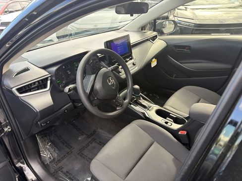 Certified 2024 Toyota Corolla LE AWD/4WD image 18