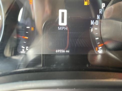 Used 2018 Dodge Challenger SXT Plus image 31