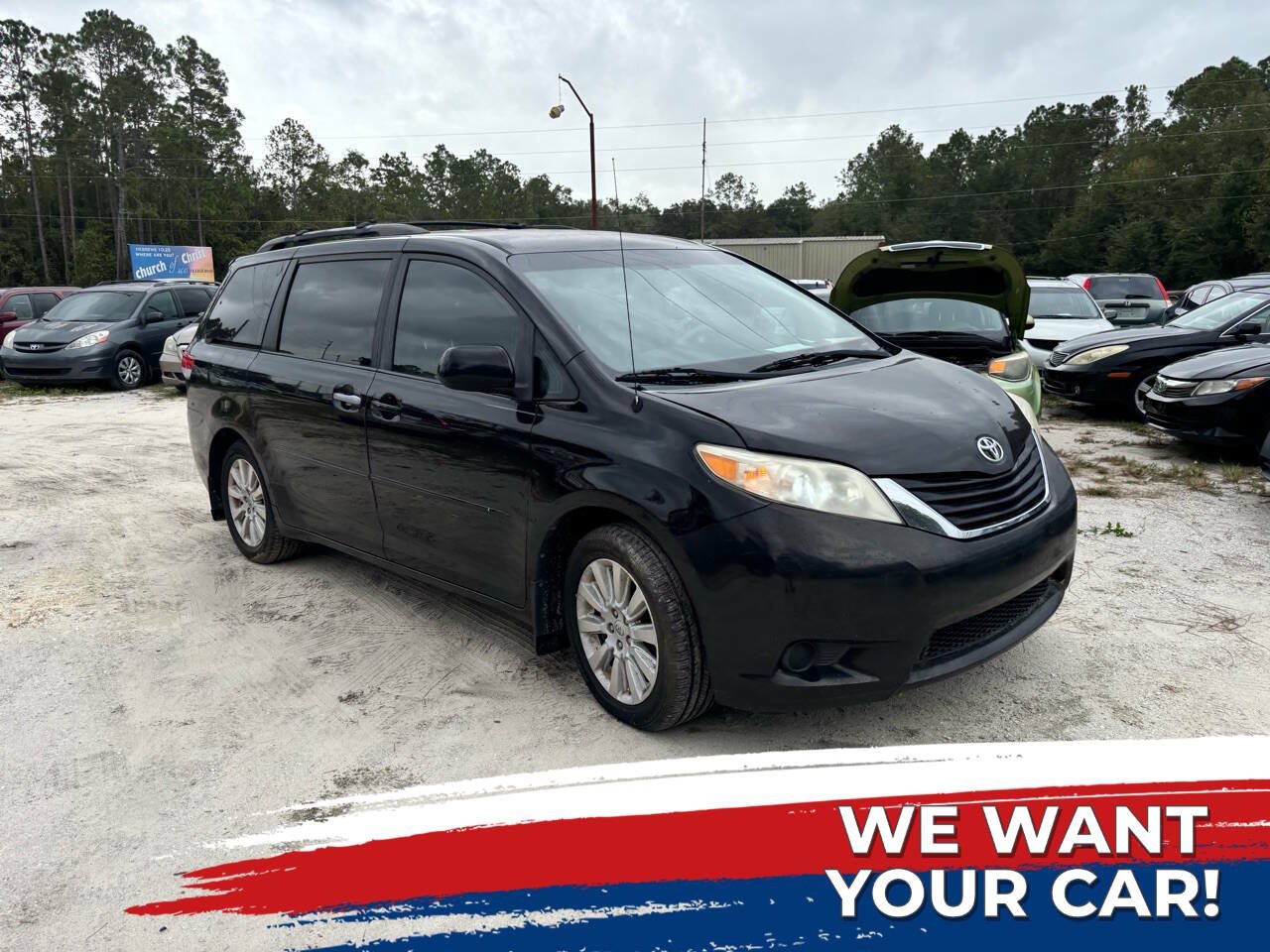 Used 2012 Toyota Sienna LE w/ Towing Pkg AWD/4WD image 1
