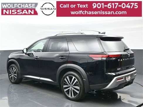 Used 2025 Nissan Pathfinder Platinum w/ Cargo Package image 3