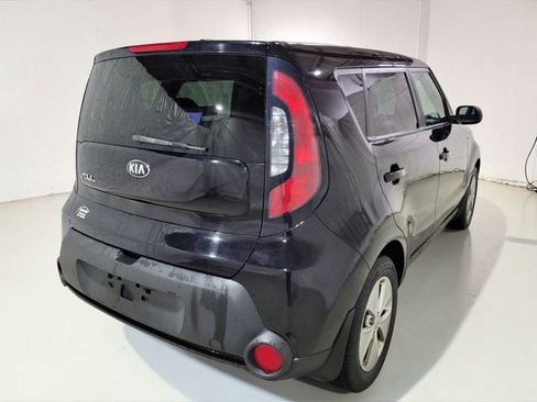 Used 2015 Kia Soul image 16