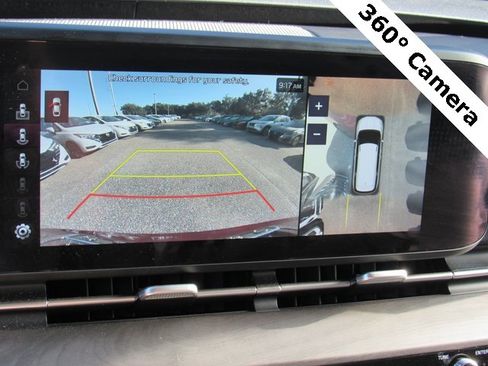 Used 2023 Kia Carnival SX image 19