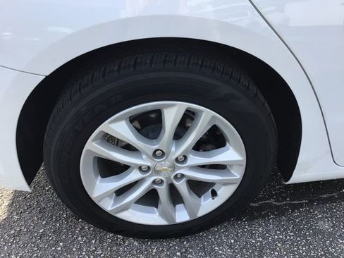 Used 2017 Chevrolet Malibu LT w/ Driver Confidence Package image 13