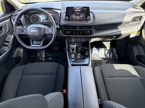 Certified 2025 Nissan Rogue S image 16