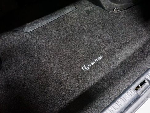 Used 2002 Lexus IS 300 image 89