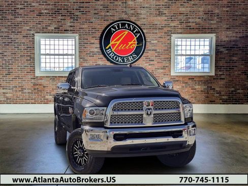 Used 2018 RAM 2500 Laramie w/ Convenience Group image 1