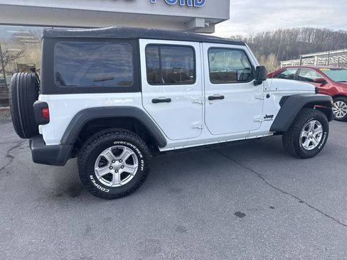 Used 2022 Jeep Wrangler Unlimited Sport AWD/4WD image 4