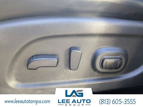 Used 2014 Nissan Pathfinder SL w/ SL Tech Package image 22