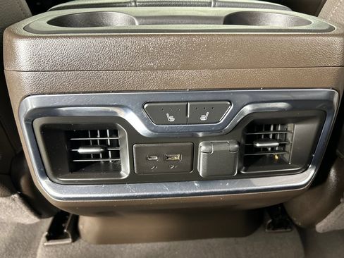 Used 2021 GMC Sierra 1500 Denali AWD/4WD image 19