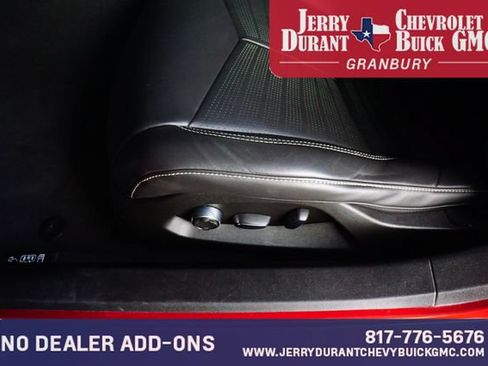 Used 2022 Chevrolet Corvette Stingray Preferred Cpe w/ Z51 Performance Package RWD image 18