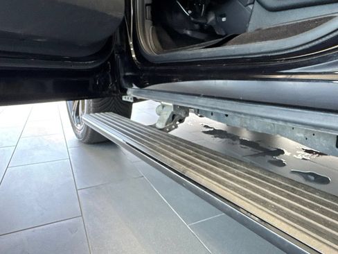 Used 2022 Ford Expedition Limited AWD/4WD image 15