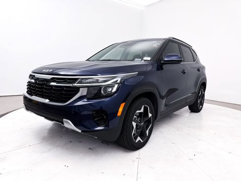 Certified 2024 Kia Seltos EX image 12