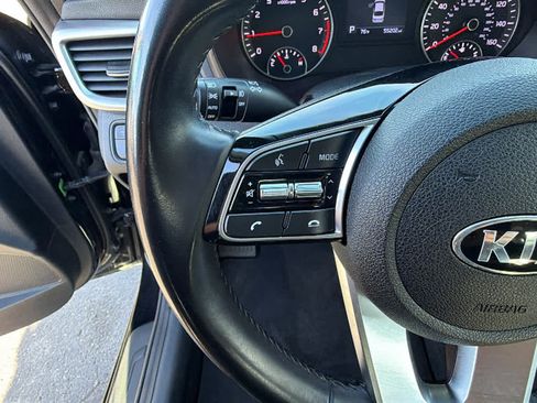 Used 2020 Kia Optima S FWD image 19