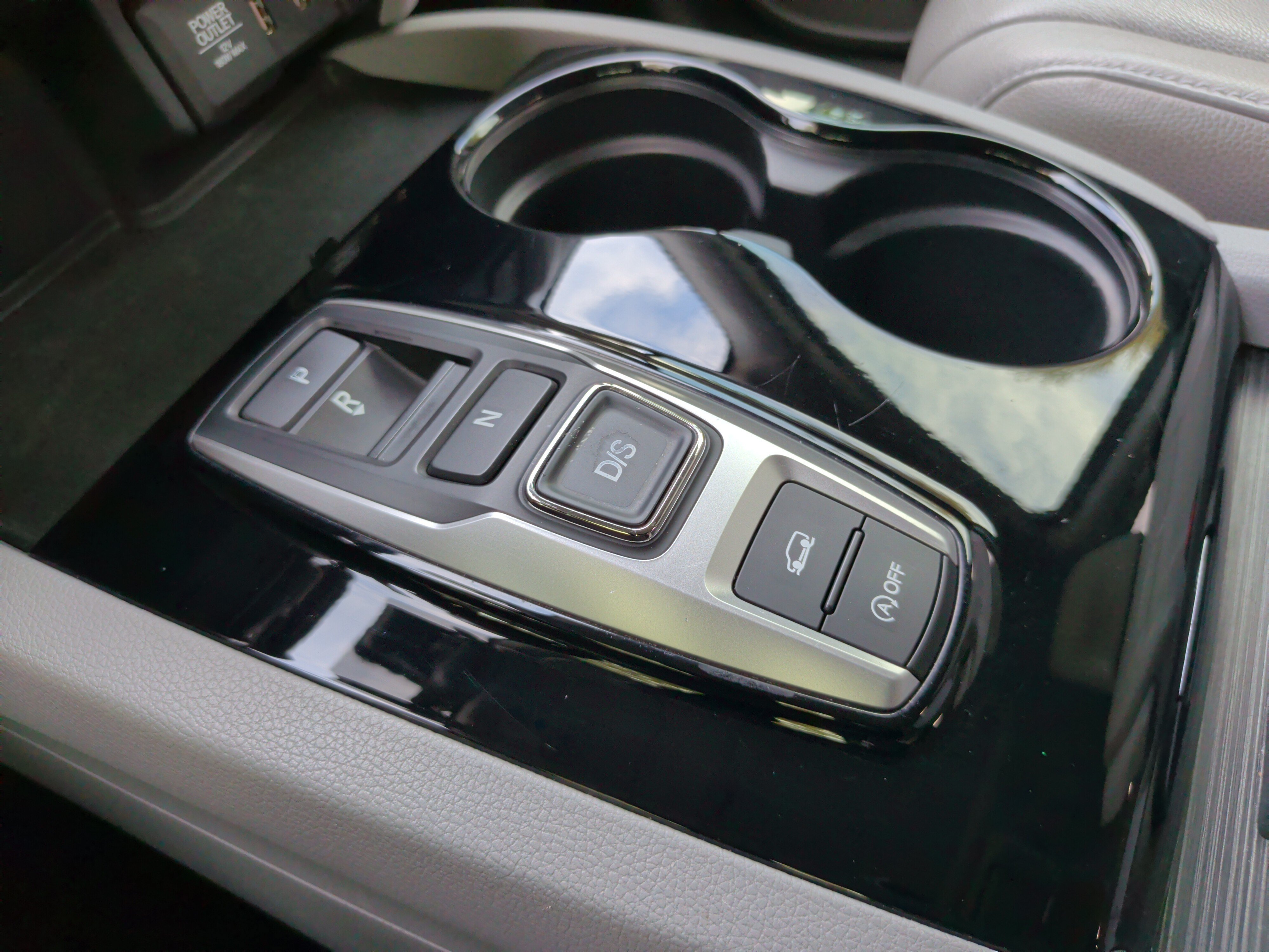 Used 2016 Honda Pilot Touring image 20