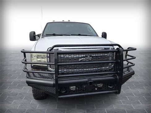 Used 2006 Ford F350 4x4 Crew Cab DRW Super Duty image 2