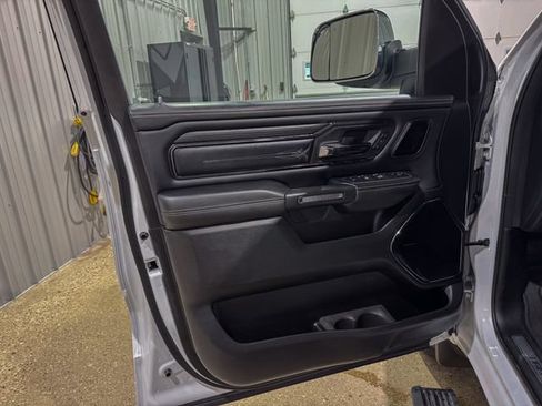 Used 2022 RAM 1500 Limited AWD/4WD image 10