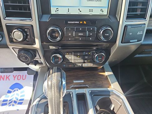 Used 2018 Ford F150 Lariat w/ Equipment Group 501A Mid AWD/4WD image 18
