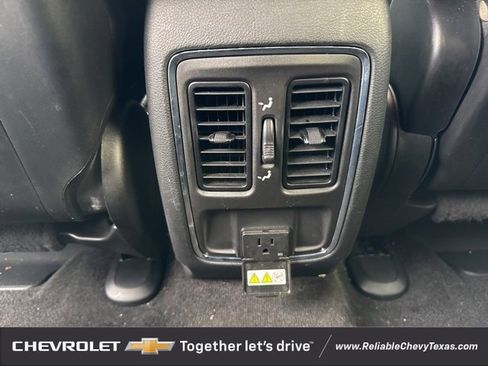 Used 2021 Jeep Grand Cherokee Laredo X image 19