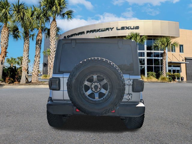 Used 2020 Jeep Wrangler Unlimited Sahara AWD/4WD image 6