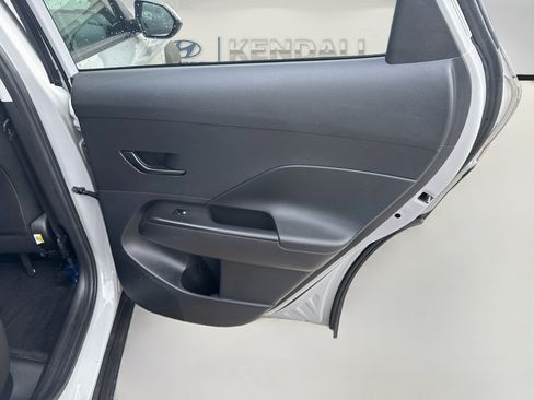 Used 2024 Hyundai Kona SEL FWD image 28