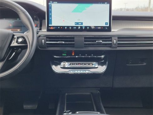 Certified 2023 Lincoln Corsair AWD w/ Equipment Group 101A image 27