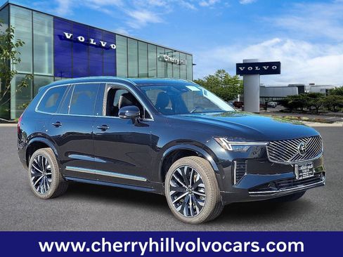 Certified 2025 Volvo XC90 B6 Plus image 1
