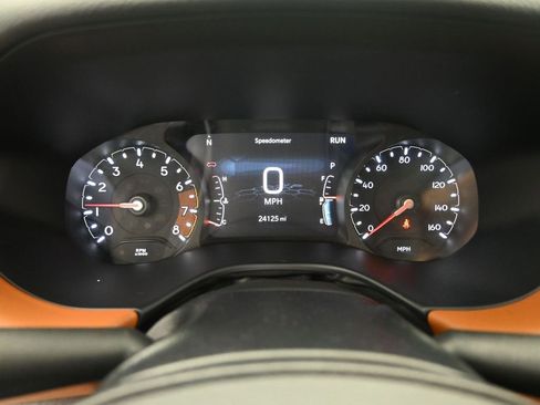 Used 2025 Jeep Compass Limited image 36