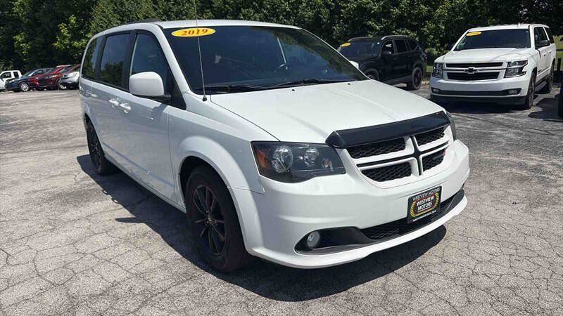 Used 2019 Dodge Grand Caravan GT FWD image 2
