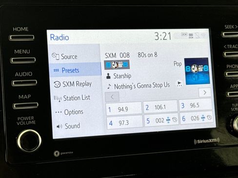 Used 2023 Toyota Camry SE FWD image 19