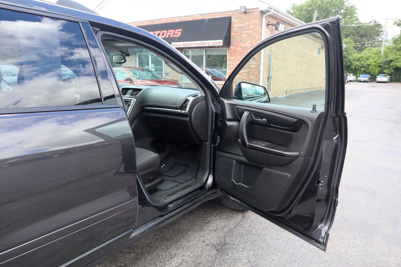 Used 2015 GMC Acadia SLE FWD image 10