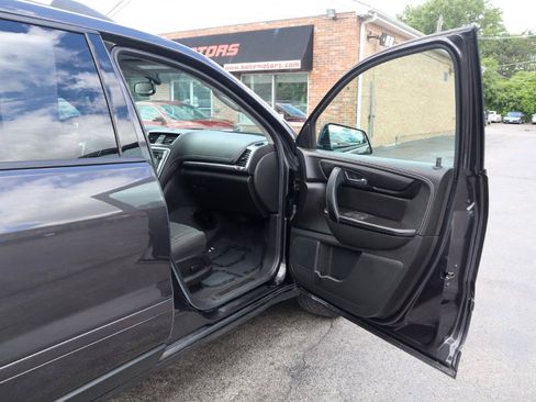 Used 2015 GMC Acadia SLE FWD image 10