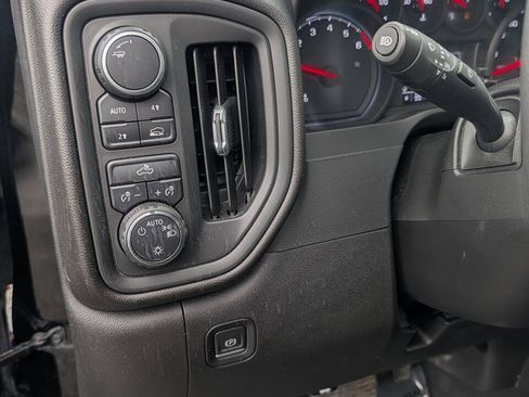Used 2022 Chevrolet Silverado 1500 Custom AWD/4WD image 14