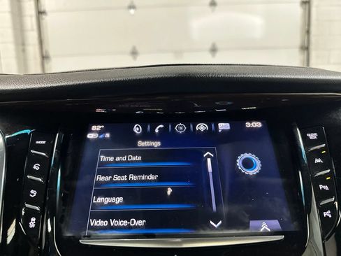 Used 2019 Cadillac Escalade ESV Premium Luxury AWD/4WD image 34