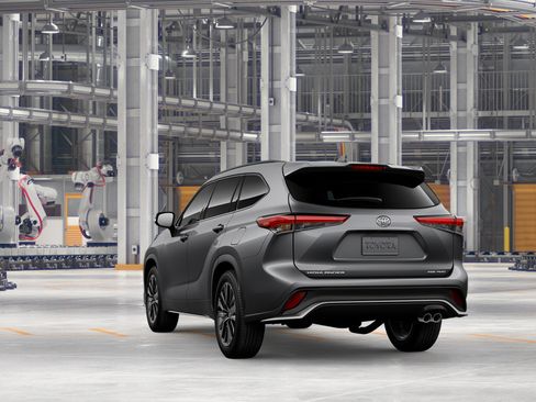 New 2026 Toyota Highlander XSE AWD/4WD image 9