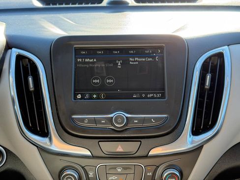 Used 2019 Chevrolet Equinox LS image 60