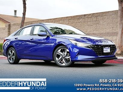 Certified 2022 Hyundai Elantra SEL w/ Convenience + Premium Package